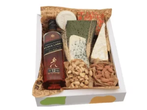 מארז גבינות וויסקי בלאק לייבל