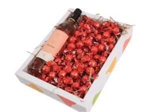 מארז פרלינים משובחים ויין רוזה